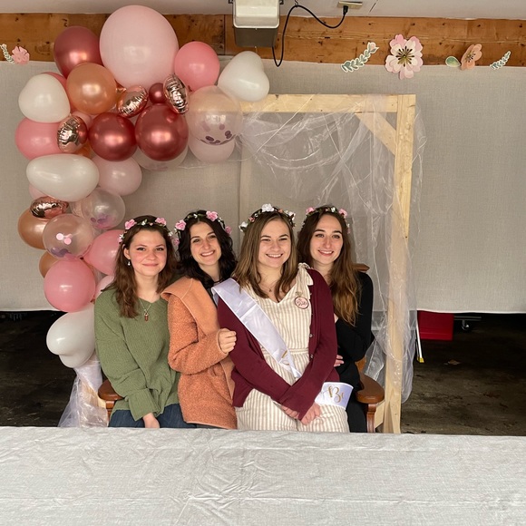 Meet your Posher, Veda - Picture 6 of 6